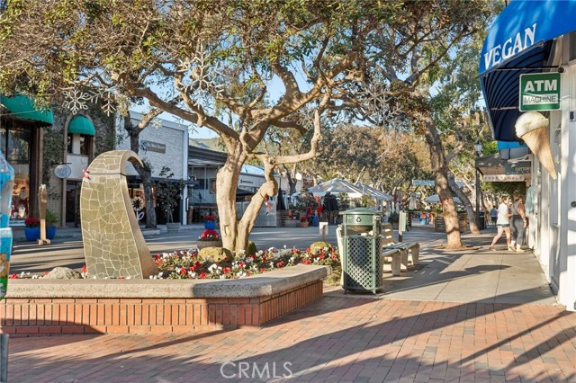 Detail Gallery Image 25 of 67 For 240 Moss #2,  Laguna Beach,  CA 92651 - 2 Beds | 2 Baths