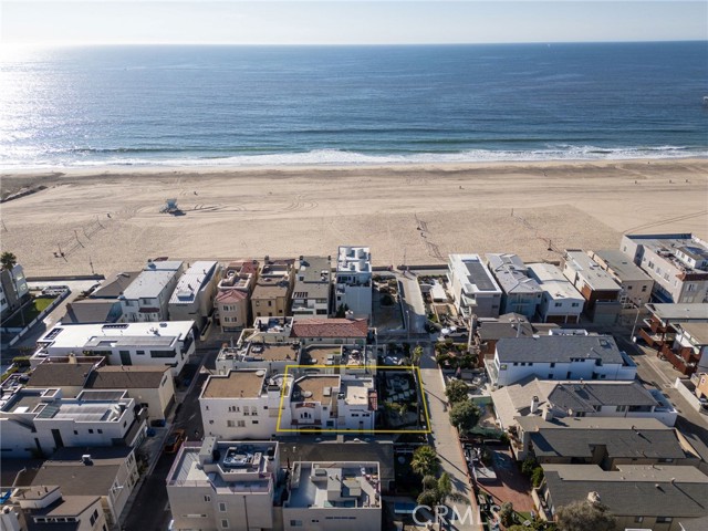 Detail Gallery Image 4 of 40 For 32 8th St, Hermosa Beach,  CA 90254 - 3 Beds | 3/1 Baths