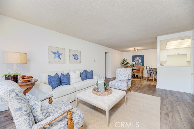 Detail Gallery Image 4 of 41 For 5917 Armaga Spring Rd #N,  Rancho Palos Verdes,  CA 90275 - 2 Beds | 2 Baths