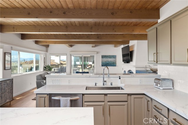 Detail Gallery Image 35 of 70 For 3603 Manhattan, Manhattan Beach,  CA 90266 - 3 Beds | 3/1 Baths