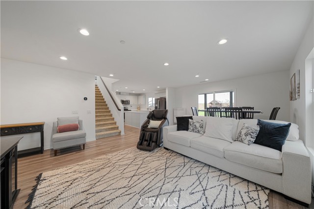 Detail Gallery Image 12 of 34 For 13857 Raven St, Victorville,  CA 92392 - 4 Beds | 2/1 Baths