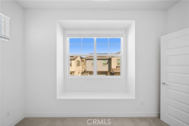 4253 S Heather Privado, Ontario CA: https://media.crmls.org/medias/51b8dc94-c34d-42c1-be27-092fbabfa610.jpg