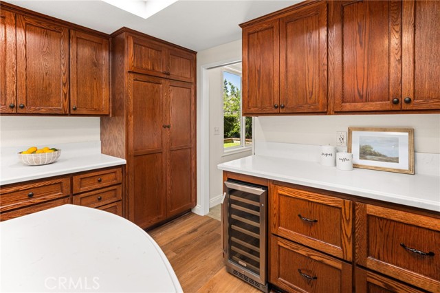 719 S Goldfinch Way, Anaheim Hills CA: https://media.crmls.org/medias/51b8fada-0079-4c5c-956a-c7e4f7af0c60.jpg