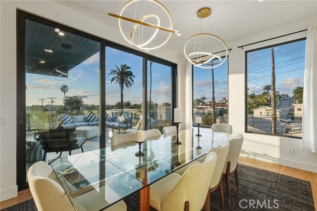 Detail Gallery Image 23 of 41 For 626 Longfellow, Hermosa Beach,  CA 90254 - 4 Beds | 5 Baths