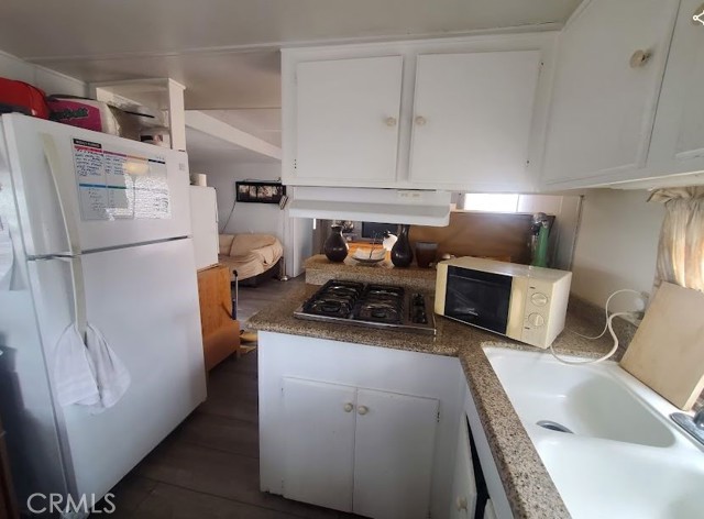 Detail Gallery Image 13 of 18 For 1425 W 132nd St #1,  Gardena,  CA 90249 - 1 Beds | 1 Baths