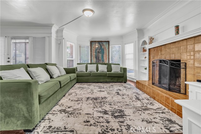 Detail Gallery Image 8 of 60 For 1434 N Genesee Ave, Los Angeles,  CA 90046 - 5 Beds | 2 Baths