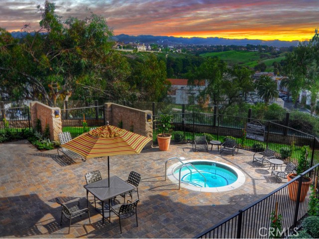 Detail Gallery Image 30 of 41 For 4 Corniche Drive #B,  Dana Point,  CA 92629 - 2 Beds | 2 Baths