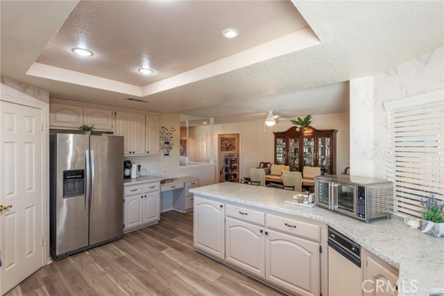 Detail Gallery Image 29 of 41 For 23116 Compass Dr, Canyon Lake,  CA 92587 - 3 Beds | 2 Baths