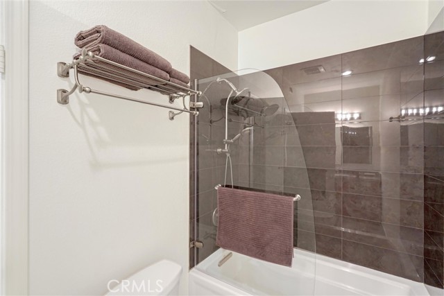 Detail Gallery Image 20 of 40 For 5540 Sylmar Ave #5,  Sherman Oaks,  CA 91401 - 2 Beds | 2 Baths