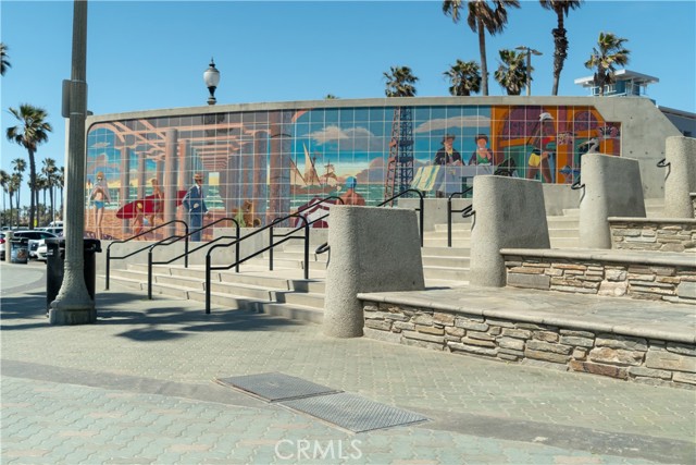 Detail Gallery Image 52 of 57 For 11717 Garden Grove Bld, Garden Grove,  CA 92843 - 3 Beds | 2/1 Baths