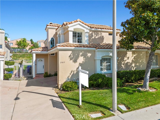 25815 Dickens Court, Stevenson Ranch CA: https://media.crmls.org/medias/51be05c5-5e34-4e77-9999-f2628498376f.jpg