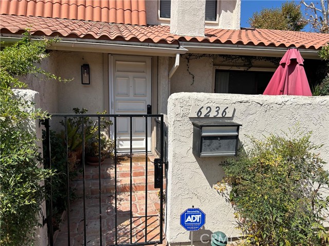 Detail Gallery Image 1 of 1 For 6236 Shoup Ave, Woodland Hills,  CA 91367 - 2 Beds | 2/1 Baths