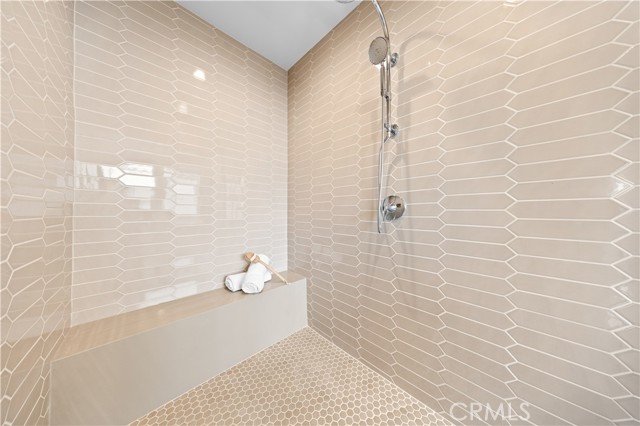 271 Huckleberry, Lake Forest CA: https://media.crmls.org/medias/51c07d9a-19dc-464e-8581-d08ffd70a024.jpg