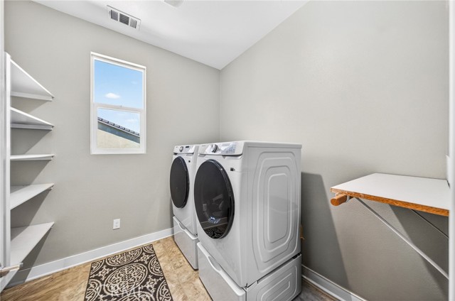 Detail Gallery Image 32 of 57 For 29530 Shire Horse Way, Menifee,  CA 92584 - 6 Beds | 3 Baths