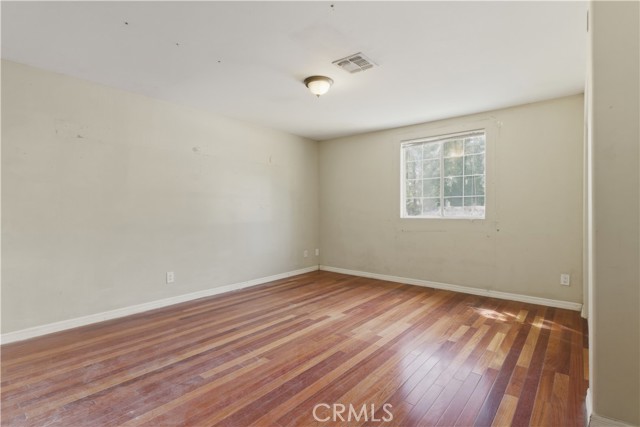 Detail Gallery Image 21 of 45 For 15000 Hamlin St, Van Nuys,  CA 91411 - 5 Beds | 3 Baths