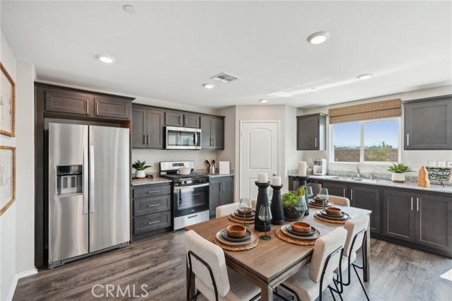 MODEL HOME