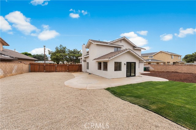 42346 W 47th W Street, Lancaster CA: https://media.crmls.org/medias/51c1c3b0-6a0c-4656-95a4-257f18ac4d37.jpg
