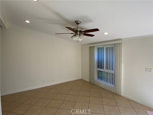 Detail Gallery Image 9 of 21 For 19137 Pleasantdale, Canyon Country,  CA 91351 - 4 Beds | 2 Baths