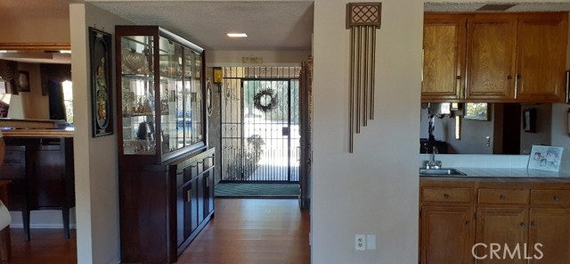 Detail Gallery Image 14 of 37 For 1484 Pepper Tree Dr, Hemet,  CA 92545 - 3 Beds | 2 Baths