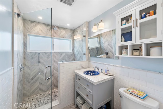 Detail Gallery Image 22 of 39 For 1016 Catalina, Laguna Beach,  CA 92651 - 3 Beds | 2 Baths
