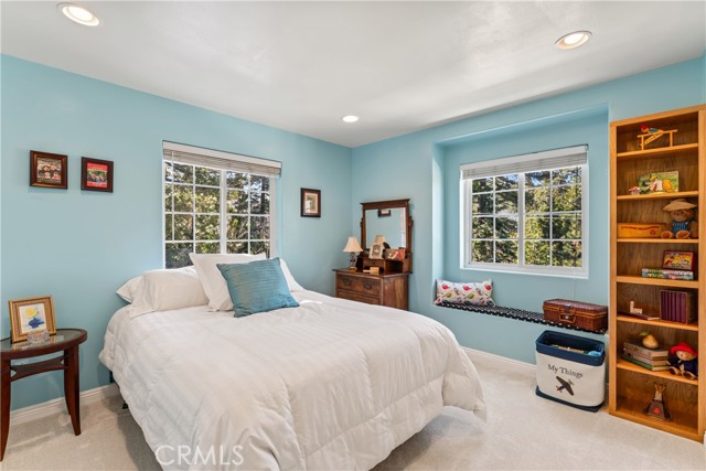 Detail Gallery Image 33 of 72 For 197 Massive Rd, Lake Arrowhead,  CA 92317 - 4 Beds | 3/1 Baths