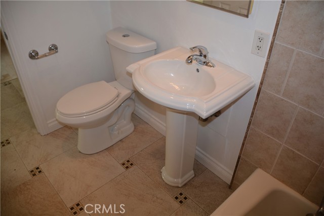 Detail Gallery Image 6 of 26 For Address Is Not Disclosed, Newport Beach,  CA 92661 - 1 Beds | 1 Baths