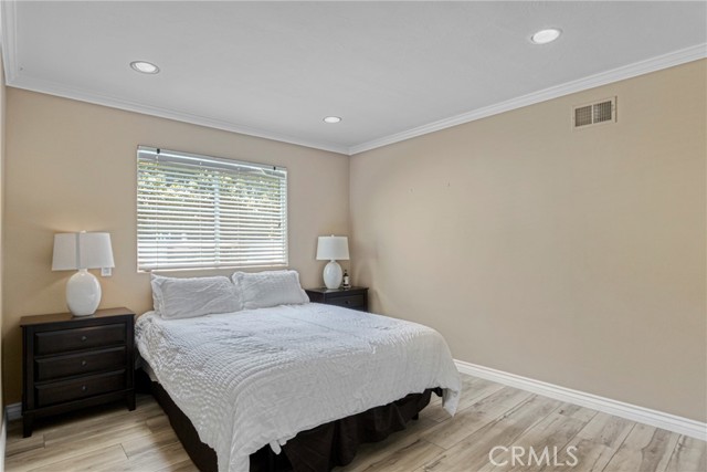 20300 Delita Drive, Woodland Hills CA: https://media.crmls.org/medias/51c4b9d8-f17a-4233-9b16-c7e23e2a6b3e.jpg