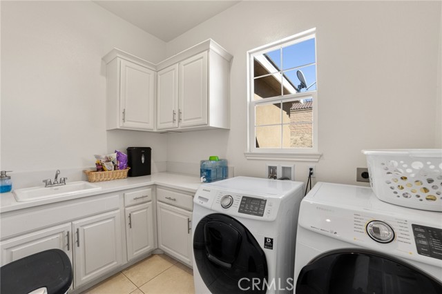 Detail Gallery Image 10 of 35 For 3086 Crystal Ridge Ln, Colton,  CA 92324 - 4 Beds | 3/1 Baths