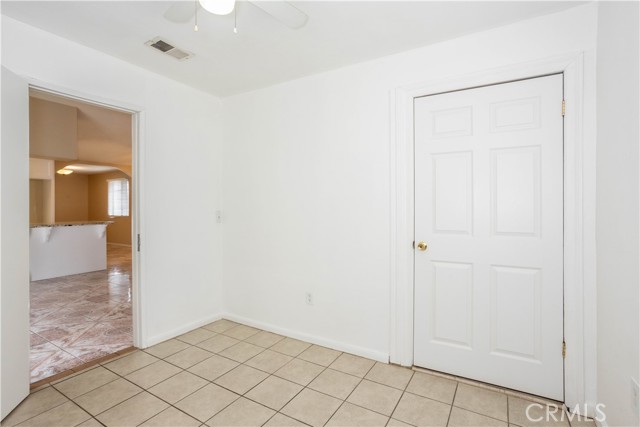 Detail Gallery Image 21 of 33 For 5905 Stone Bridge Ln, Bakersfield,  CA 93313 - 4 Beds | 2 Baths