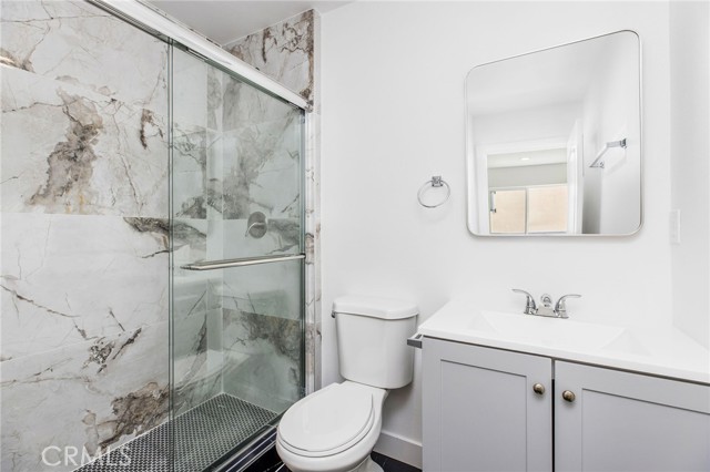 Detail Gallery Image 13 of 21 For 9613 S Hobart Bld, Los Angeles,  CA 90047 - – Beds | – Baths