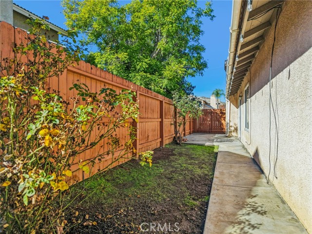 Detail Gallery Image 47 of 57 For 10374 Crossing Green, Moreno Valley,  CA 92557 - 3 Beds | 2 Baths
