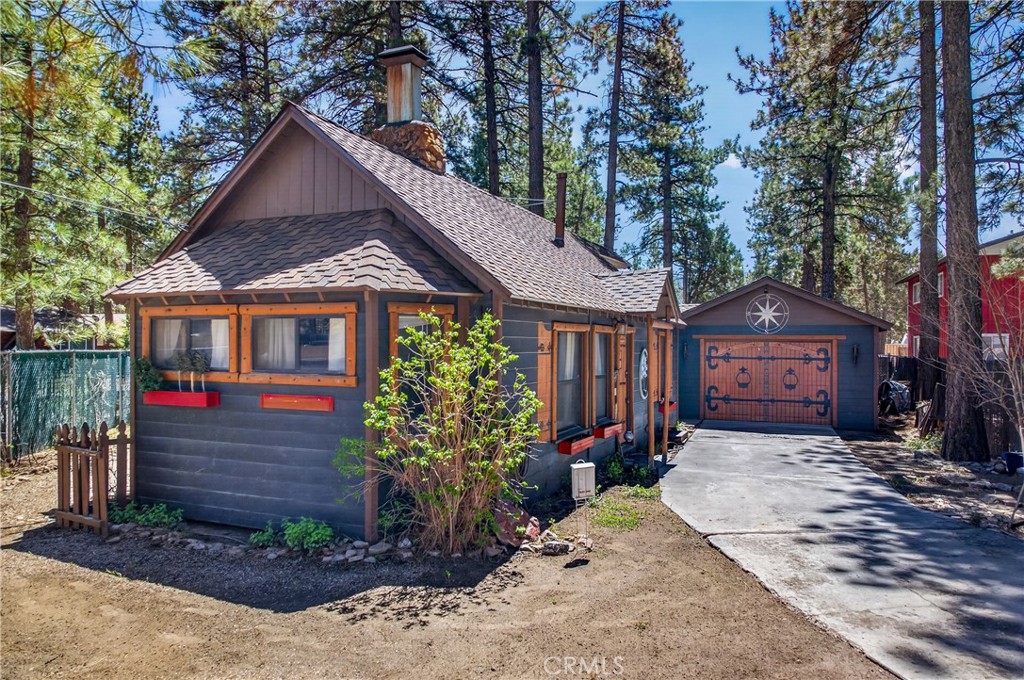 500 W North Shore