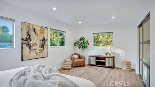 Detail Gallery Image 25 of 43 For 20923 De La Guerra St, Woodland Hills,  CA 91364 - 3 Beds | 2/1 Baths