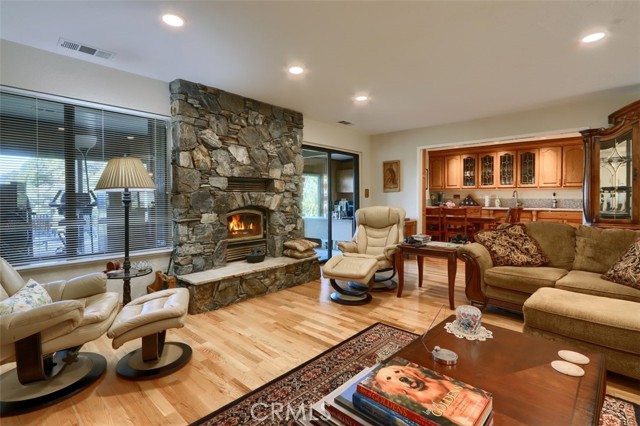 Detail Gallery Image 8 of 58 For 35484 Road 274, North Fork,  CA 93643 - 3 Beds | 2 Baths