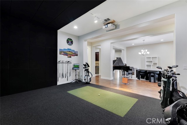 Detail Gallery Image 10 of 50 For 12826 via Donatello, Porter Ranch,  CA 91326 - 4 Beds | 4/1 Baths