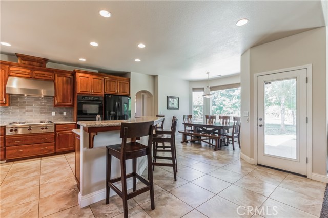 Detail Gallery Image 13 of 54 For 4572 Bell Road, Chico,  CA 95973 - 3 Beds | 2/1 Baths