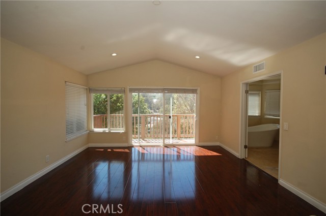23871 Petrel Court, Laguna Niguel CA: https://media.crmls.org/medias/51c87ad9-6708-4045-998a-4824d8bc0e27.jpg