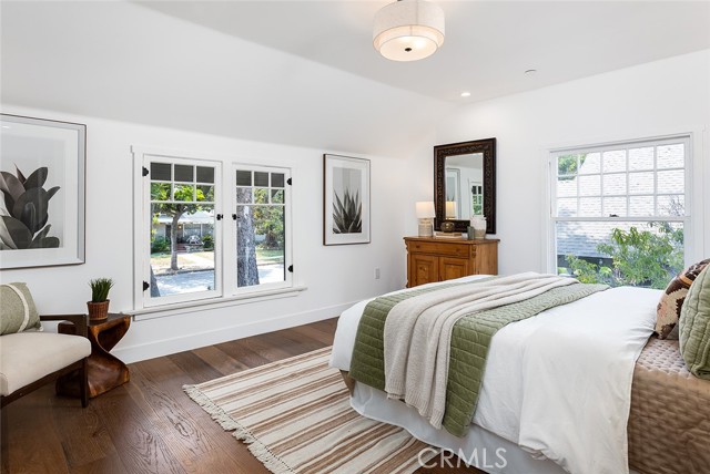 1130 Windsor Place, South Pasadena CA: https://media.crmls.org/medias/51c8a2e8-3507-49cb-9c01-e2fad2979a36.jpg