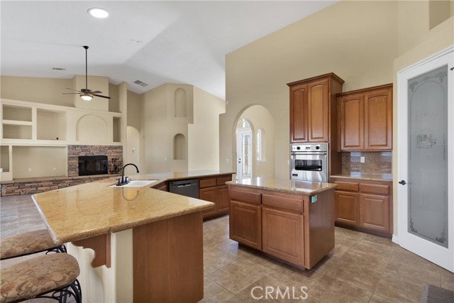 21777 Poppy Road, Apple Valley CA: https://media.crmls.org/medias/51c8ec77-65b4-4b3d-abdc-cd4597aaf42a.jpg