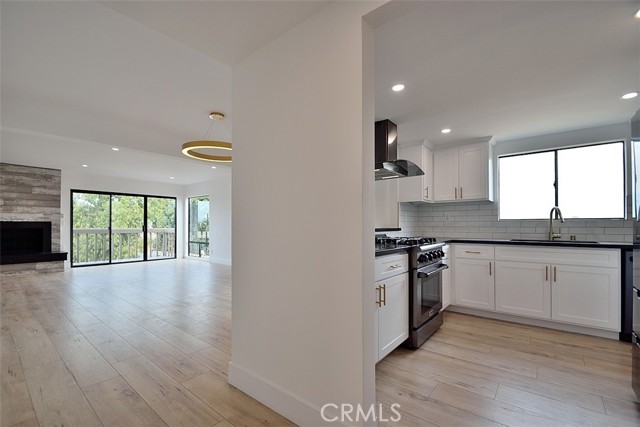 1447 Manhattan Beach Boulevard, E photo 3