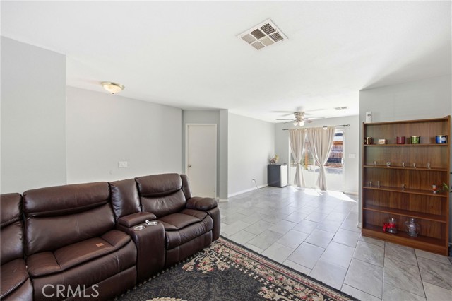 Detail Gallery Image 15 of 41 For 11735 Star, Adelanto,  CA 92301 - 3 Beds | 2 Baths