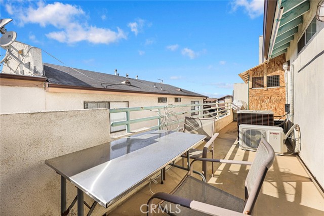 Detail Gallery Image 22 of 26 For 1660 W 146th St #2,  Gardena,  CA 90247 - 3 Beds | 2/1 Baths