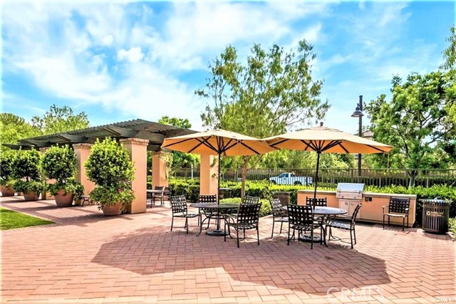 176 Overbrook, Irvine CA: https://media.crmls.org/medias/51cadf3b-ff8c-46a0-8131-2f32a33abddb.jpg