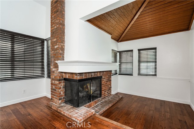 Detail Gallery Image 11 of 27 For 4 Aberdeen St, Irvine,  CA 92620 - 3 Beds | 2 Baths