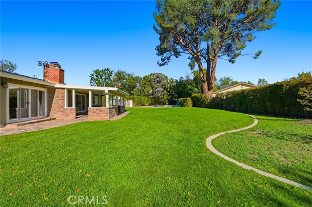 Detail Gallery Image 4 of 64 For 22301 Marilla St, Chatsworth,  CA 91311 - 4 Beds | 3 Baths