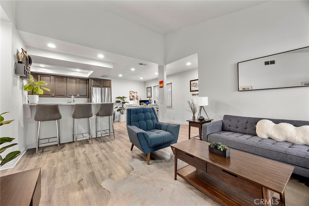 51cdbb6e C222 4010 9af2 Dd51d421db63