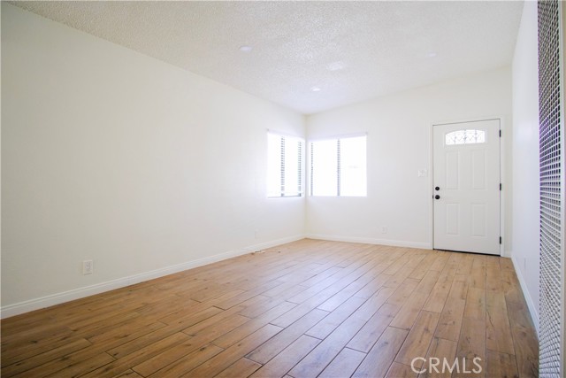 Detail Gallery Image 8 of 19 For 2509 Clark Ln a,  Redondo Beach,  CA 90278 - 2 Beds | 1 Baths