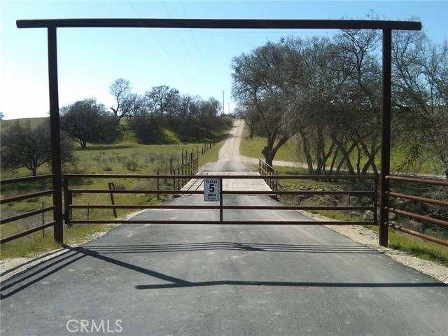 Detail Gallery Image 2 of 18 For 0 Nickel Creek Rd, San Miguel,  CA 93451 - – Beds | – Baths