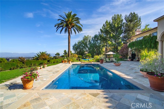 Detail Gallery Image 65 of 73 For 18933 La Montana Pl, Tarzana,  CA 91356 - 7 Beds | 6/1 Baths