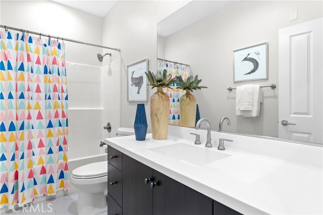 28 Sembrio Street, Rancho Mission Viejo CA: https://media.crmls.org/medias/51d00790-1163-4ea7-9f61-cc4d51d87e2f.jpg
